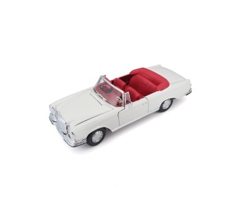 Maisto 1/18 SE 1967 Mercedes-Benz 280SE Cabrio - Cream