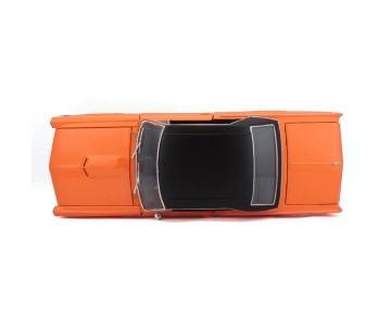 Maisto 1/18 SE 1965 Pontiac GTO (Hurst Edition) - Orange