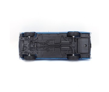Maisto 1/24 Special Edition 1966 Chevrolet Chevelle SS 396  (Metallic Blue)