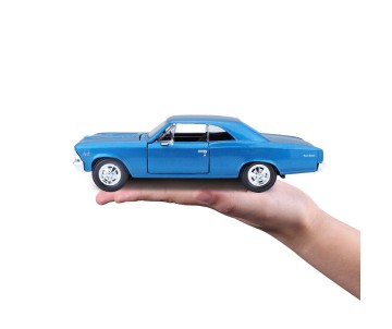 Maisto 1/24 Special Edition 1966 Chevrolet Chevelle SS 396  (Metallic Blue)