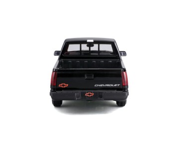Maisto 1/24 SE 1993 Chevrolet 454 SS Pickup Truck - Black