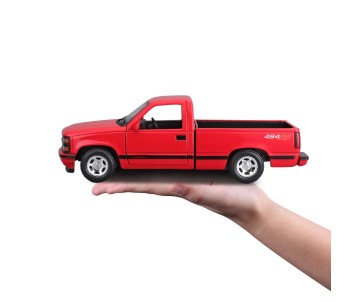 Maisto 1/24 Special Edition 1993 Chevrolet 454 SS Pick-up Truck (Red)