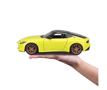 Maisto 1/24 Special Edition 2023 Nissan Z (Yellow)