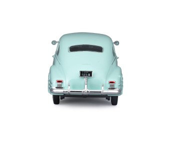 Maisto 1/24 SE 1948 Chevrolet Fleetline Aerosedan - Light Green