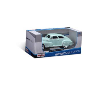Maisto 1/24 SE 1948 Chevrolet Fleetline Aerosedan - Light Green