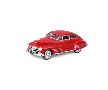 Maisto 1/24 SE 1948 Chevrolet Fleetline Aerosedan - Red