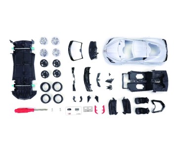 Maisto 1/24 Assembly Line 2020 Chevrolet Corvette Stingray Coupe (White)