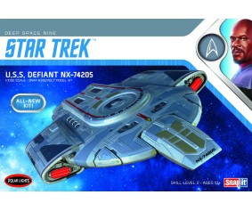 Polar Lights Star Trek U.S.S. Defiant 1/1000 Model Kit (Level 2)