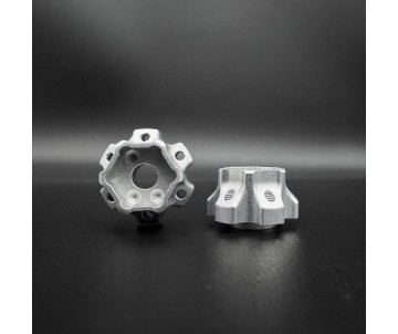 Reefs 12mm Hex Machined Aluminum Hubs (2) w/Hardware - 3 Dot Hub, 7mm Offset