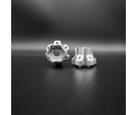 Reefs 12mm Hex Machined Aluminum Hubs (2) w/Hardware - 4 Dot Hub, 10mm Offset