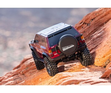 TRX-4 Scale and Trail™ crawler with Nissan® Pathfinder® Body: 1/10 scale 4X4 trail truck, fully-assembled, waterproof electronics, Ready-To-Drive®, with TQi™ 2.4 GHz 4-channel radio system, XL-5™ HV speed control, high/low transmission, remote locking dif