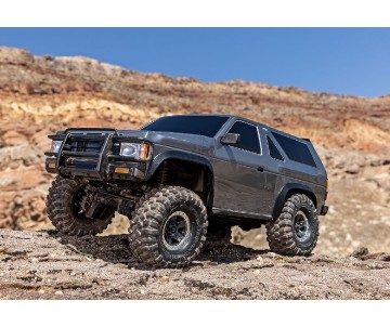 TRX-4 Scale and Trail™ crawler with Nissan® Pathfinder® Body: 1/10 scale 4X4 trail truck, fully-assembled, waterproof electronics, Ready-To-Drive®, with TQi™ 2.4 GHz 4-channel radio system, XL-5™ HV speed control, high/low transmission, remote locking dif