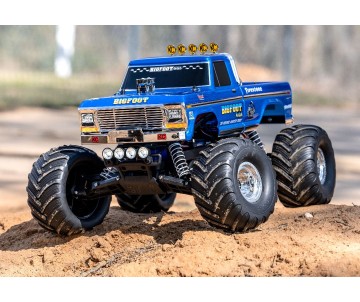 Traxxas Bigfoot No. 1 The Original Monster Truck with LED Lights, 1/10 Scale 2WD Monster Truck, XL-5 brushed ESC, Titan 12t Motor, 7 Cell NiHM battery and 4A DC Charger