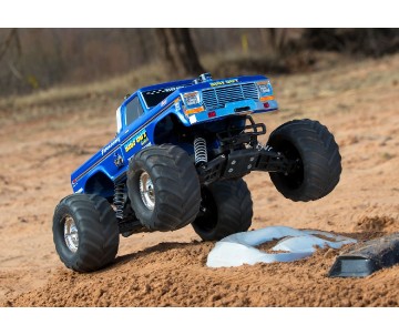 Traxxas Bigfoot No.1 1/10 Officially Licensed Replica Monster Truck RTR with TQ 2.4GHz Radio System and XL-5 ESC (Fwd/Rev) Includes 7-Cell NiMH 3000mAh Traxxas Battery and 4-amp USB-C Charger w/ iD