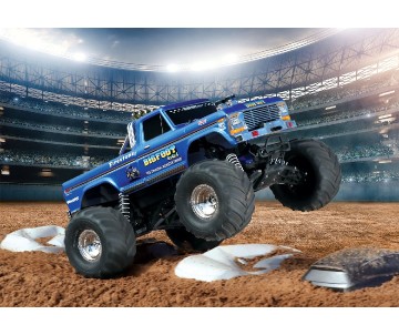Traxxas Bigfoot No.1 1/10 Officially Licensed Replica Monster Truck RTR with TQ 2.4GHz Radio System and XL-5 ESC (Fwd/Rev) Includes 7-Cell NiMH 3000mAh Traxxas Battery and 4-amp USB-C Charger w/ iD