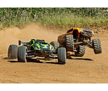 Traxxas XRT: Brushless Electric Race Truck with TQi Traxxas Link Enabled 2.4GHz Radio System, Velineon VXL-8s brushless ESC (fwd/rev), and Traxxas Stability Management (TSM) - Green