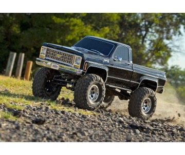Traxxas TRX-4 Chevrolet K10 Cheyenne High Trail Edition (Black): 1/10 Scale 4X4 Trail Truck, Fully-Assembled, Waterproof electronics, Ready-To-Drive, with TQi 2.4GHz 4-channel Radio System, XL-5 HV Speed Control, Hi/Low Transmission, Remote Locking Differ
