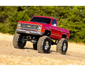 Traxxas TRX-4 Chevrolet K10 Cheyenne High Trail Edition (RED): 1/10 Scale 4X4 Trail Truck, Fully-Assembled, Waterproof electronics, Ready-To-Drive, with TQi 2.4GHz 4-channel Radio System, XL-5 HV Speed Control, Hi/Low Transmission, Remote Locking Differen Traxxas TRX-4 Chevrolet K10 Cheyenne High Trail Edition (RED): 1/10 Scale 4X4 Trail Truck, Fully-Assembled, Waterproof electronics, Ready-To-Drive, with TQi 2.4GHz 4-channel Radio System, XL-5 HV Speed Control, Hi/Low Transmission, Remote Locking Differen