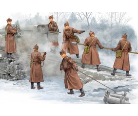Trumpeter 1/35 Soviet B-4 Artillery Crew
