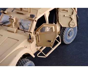 Trumpeter 1/16 US M-ATV MRAP 
