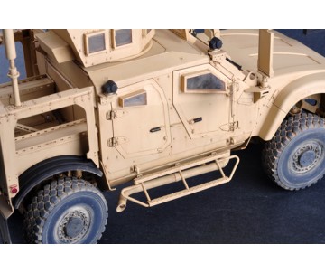Trumpeter 1/16 US M-ATV MRAP 