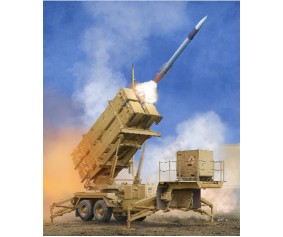 Trumpeter 1/35 US M901 Launching Station w/MIM-104F Patriot SAM System (PAC-3)