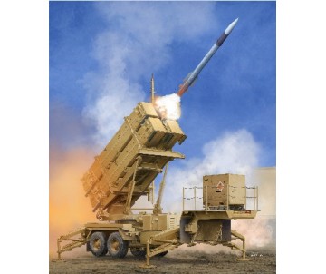 Trumpeter 1/35 US M901 Launching Station w/MIM-104F Patriot SAM System (PAC-3)
