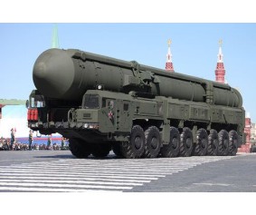 Trumpeter 1/35 15U175 TEL of RS-12M1 Topol-M ICBM complex