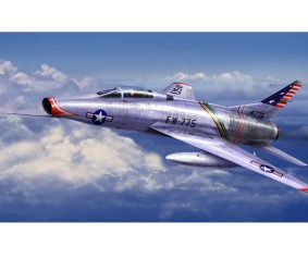 Trumpeter 1/72 F-100C Super Sabre