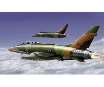 Trumpeter 1/72 F-100F Super Sabre