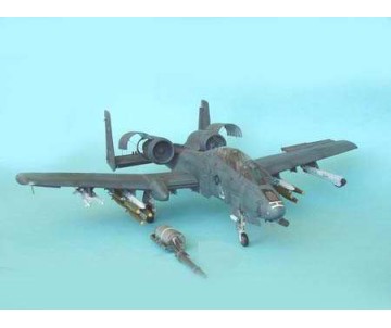 Trumpeter 1/32 US A-10A N/AW