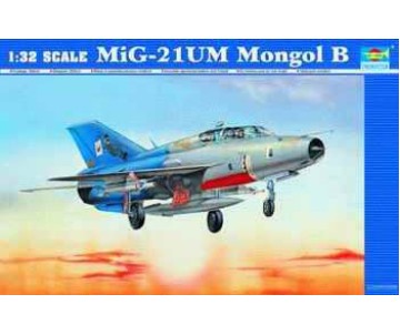 Trumpeter 1/32 MiG-21UM Fighter