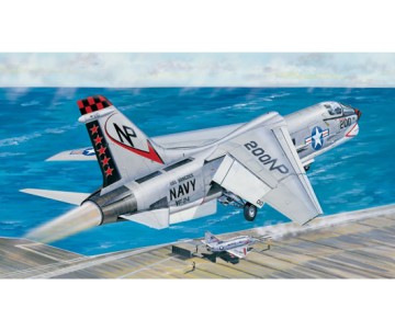 Trumpeter 1/32 F-8J Crusader