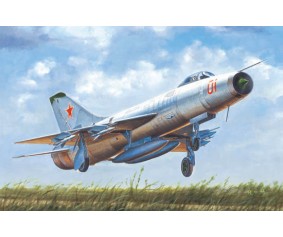 Trumpeter 1/48 Soviet Su-9 Fishpot 