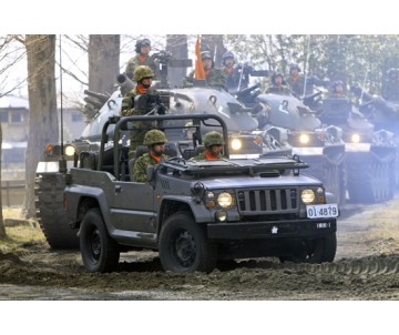 Trumpeter 1/35 JGSDF type 73 Light Truck (Recon)