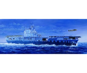 Trumpeter 1/700 USS HORNET CV-8