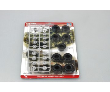Trumpeter 1/35 LAV-2seriers 8X8 tyres (325/85 R16 XML)