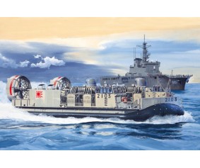 Trumpeter 1/72 JMSDF LCAC landing craft Trumpeter 1/72 JMSDF LCAC landing craft