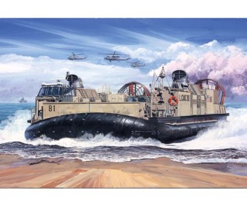 Trumpeter 1/72 USMC Landing Craft Air Cushion (LCAC)